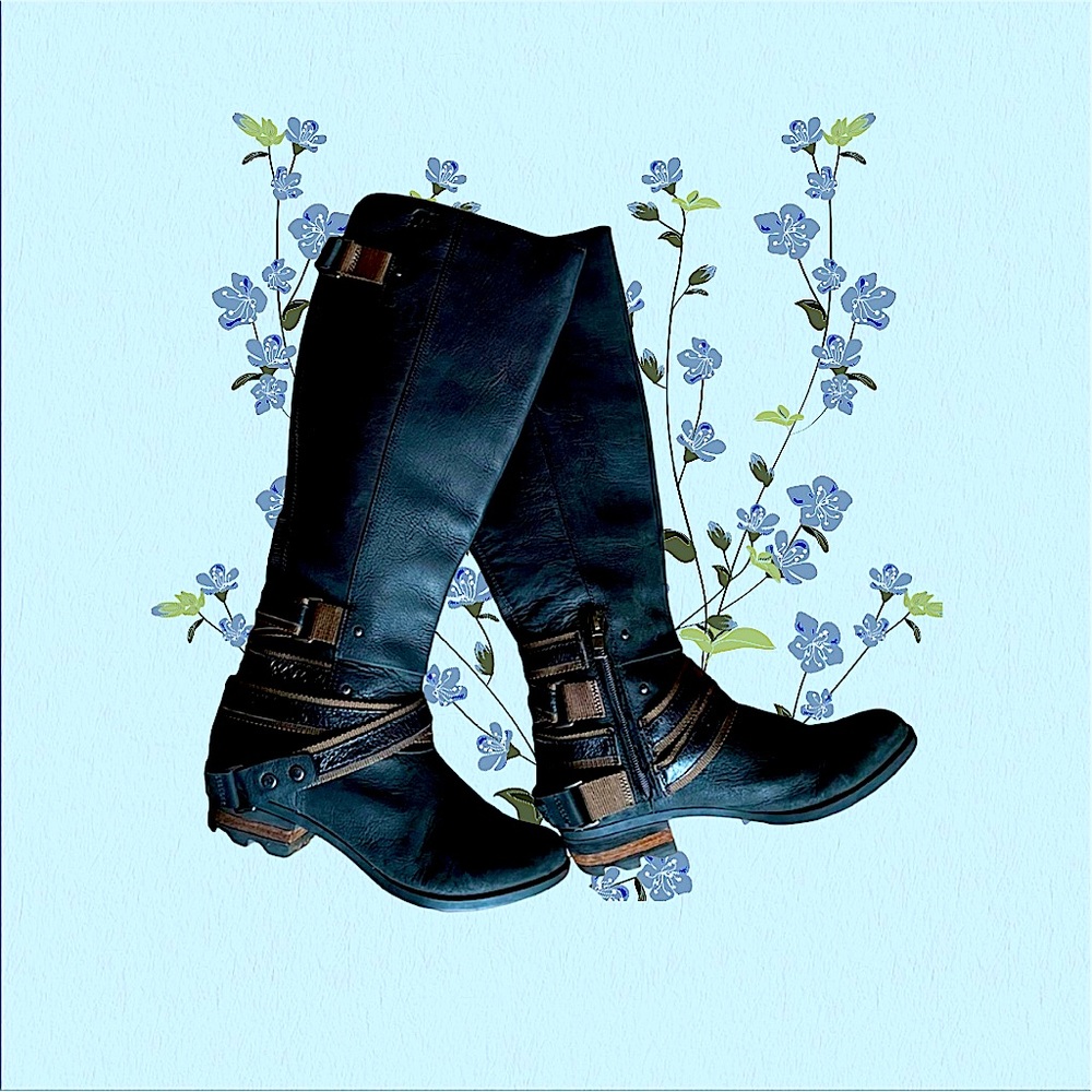 Sorel Lolla tall boots